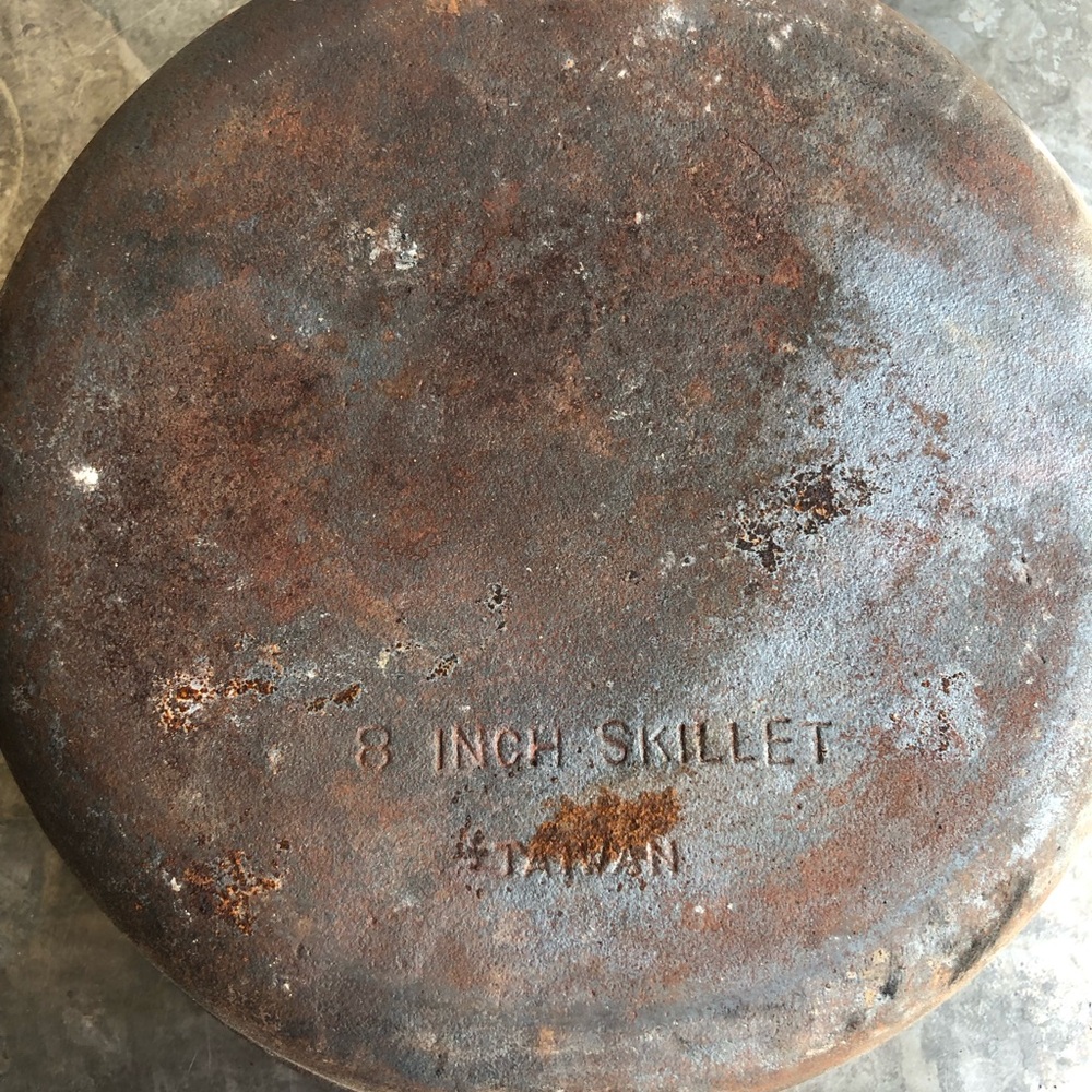 Cast Iron Skillet 8 inch - Rustic Brown - Picture 10 of 13